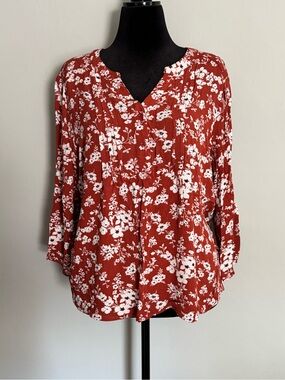 Fun 2 Fun - Women's Floral Pintuck Blouse - Rust Red - Size XL